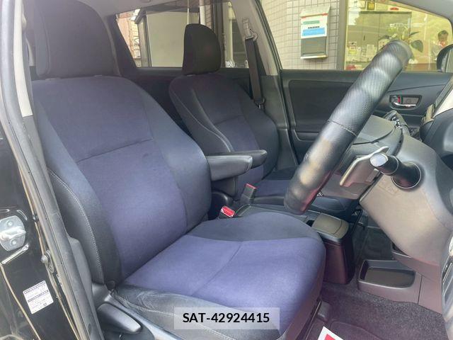 Toyota WISH 2015-01 8039303-4