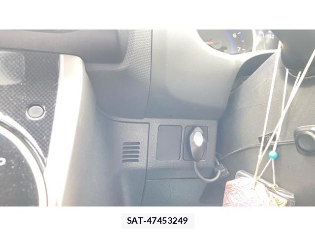 Toyota WISH 2016-10 8039302-23