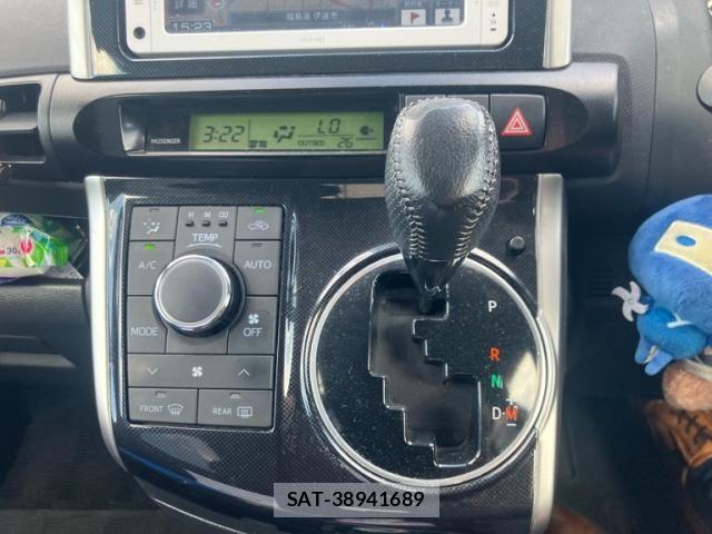 Toyota WISH 2014-03 8039310-23