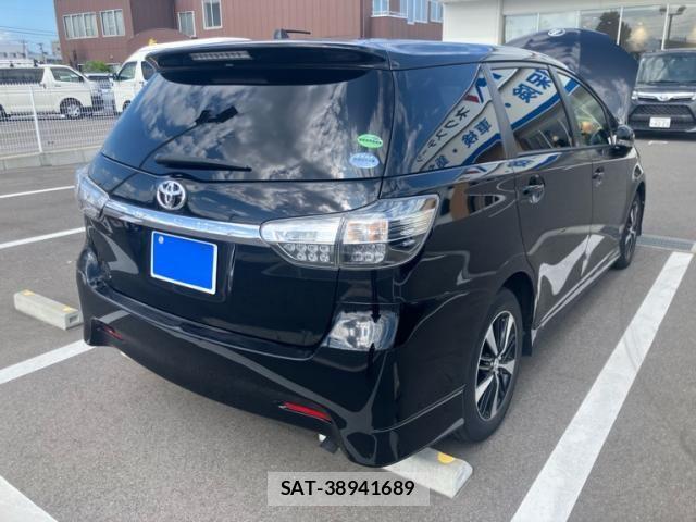 Toyota WISH 2014-03 8039310-2