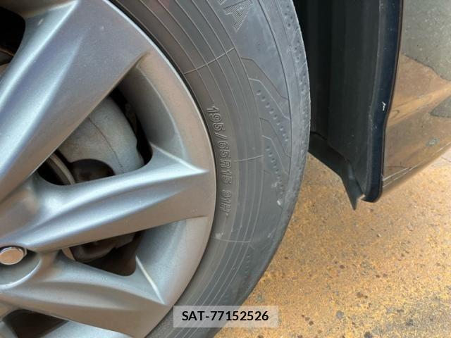 Toyota WISH 2015-11 8039308-11