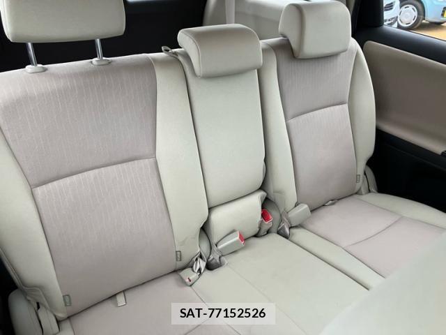 Toyota WISH 2015-11 8039308-14