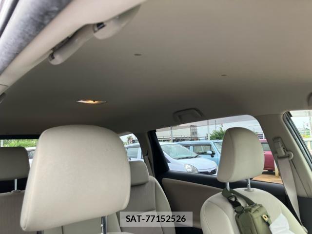 Toyota WISH 2015-11 8039308-15
