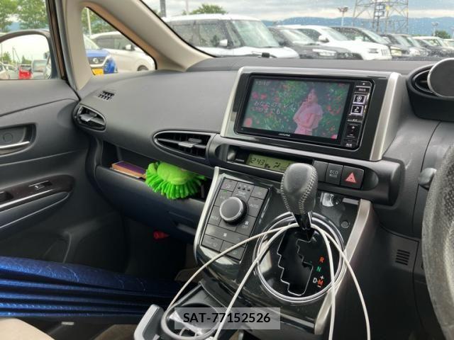 Toyota WISH 2015-11 8039308-18