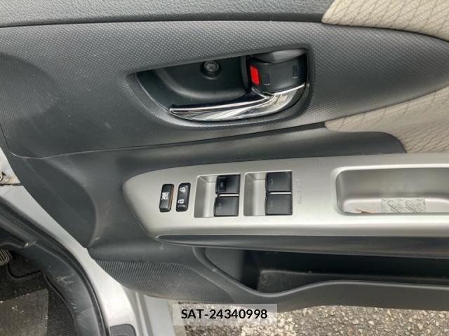 Toyota WISH 2009-12 8039328-11