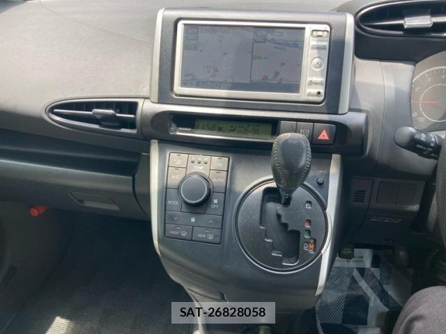 Toyota WISH 2010-07 8039329-21