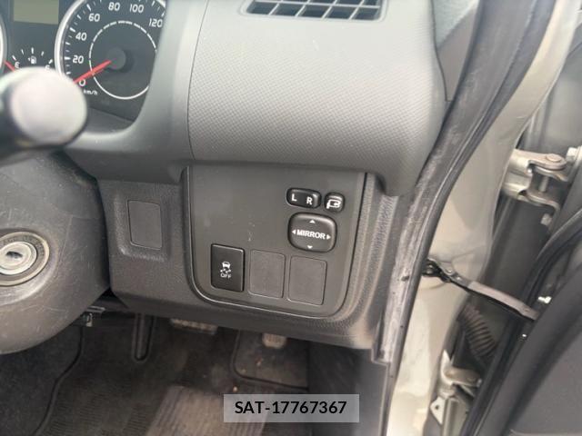 Toyota WISH 2010-06 8039318-5