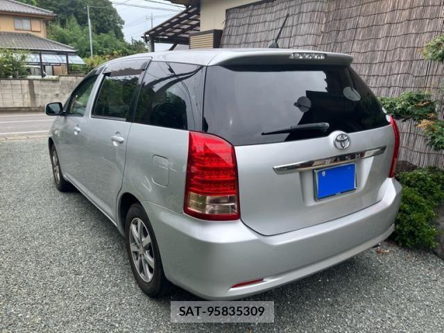 Toyota WISH 2009-02 8039327-4