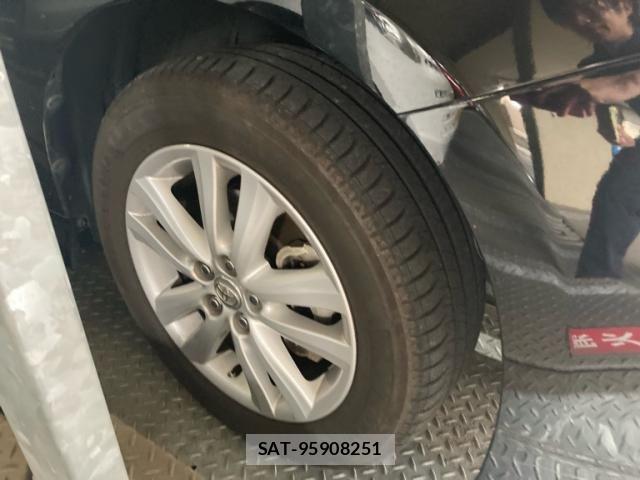 Toyota WISH 2010-03 8076210-2