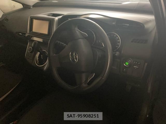 Toyota WISH 2010-03 8076210-6