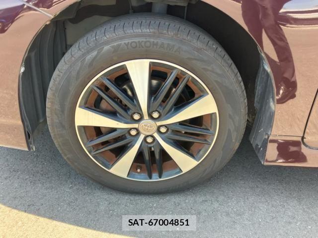 Toyota WISH 2013-10 8102853-7