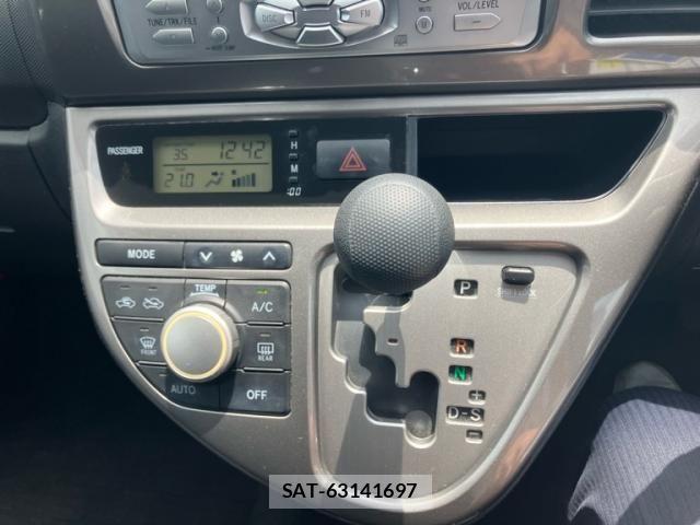Toyota WISH 2008-03 8102860-17