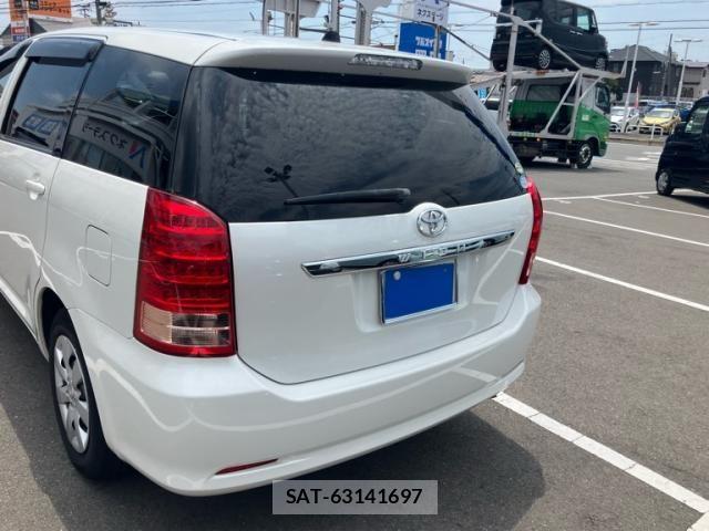 Toyota WISH 2008-03 8102860-2