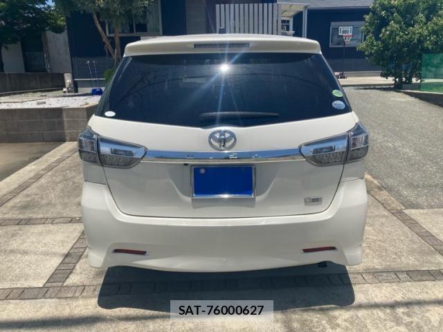Toyota WISH 2013-08 8133115-9