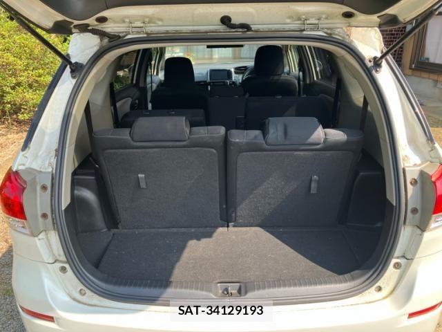 Toyota WISH 2011-01 8159574-15
