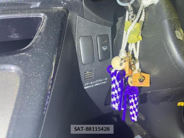 Toyota WISH 2007-11 8159572-25