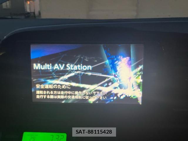 Toyota WISH 2007-11 8159572-26