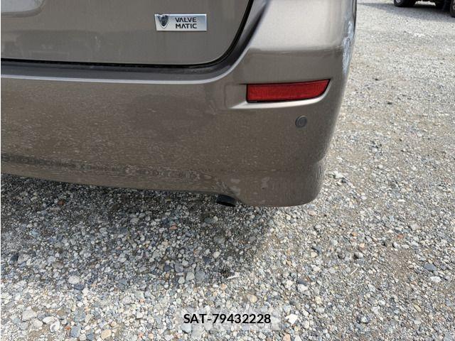 Toyota WISH 2009-06 8159571-11