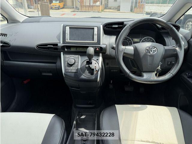 Toyota WISH 2009-06 8159571-14