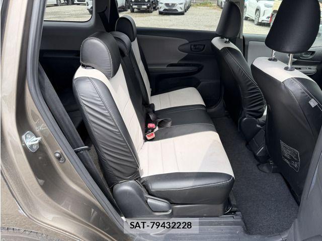 Toyota WISH 2009-06 8159571-15