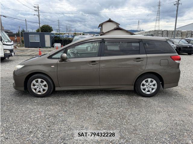 Toyota WISH 2009-06 8159571-4