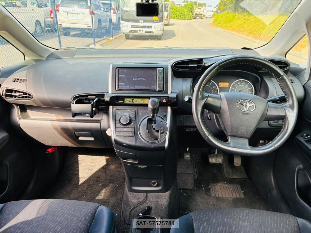 Toyota WISH 2010-06 8156574-12