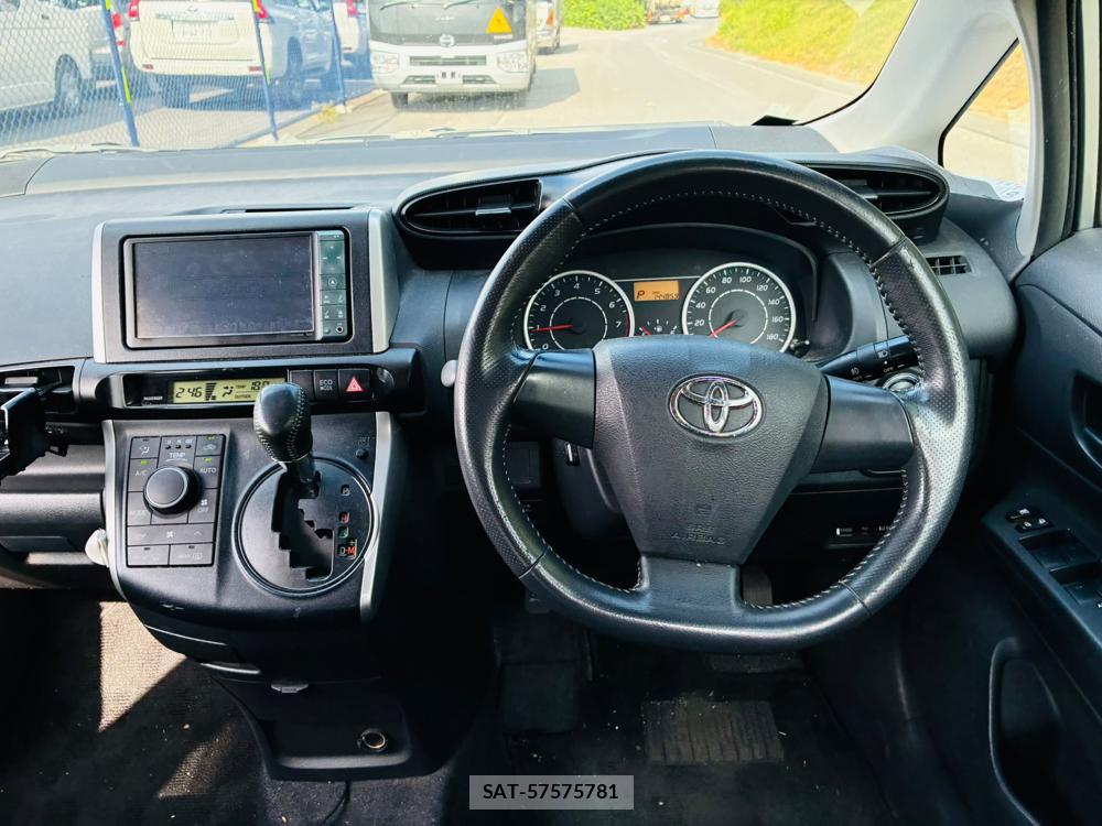 Toyota WISH 2010-06 8156574-13