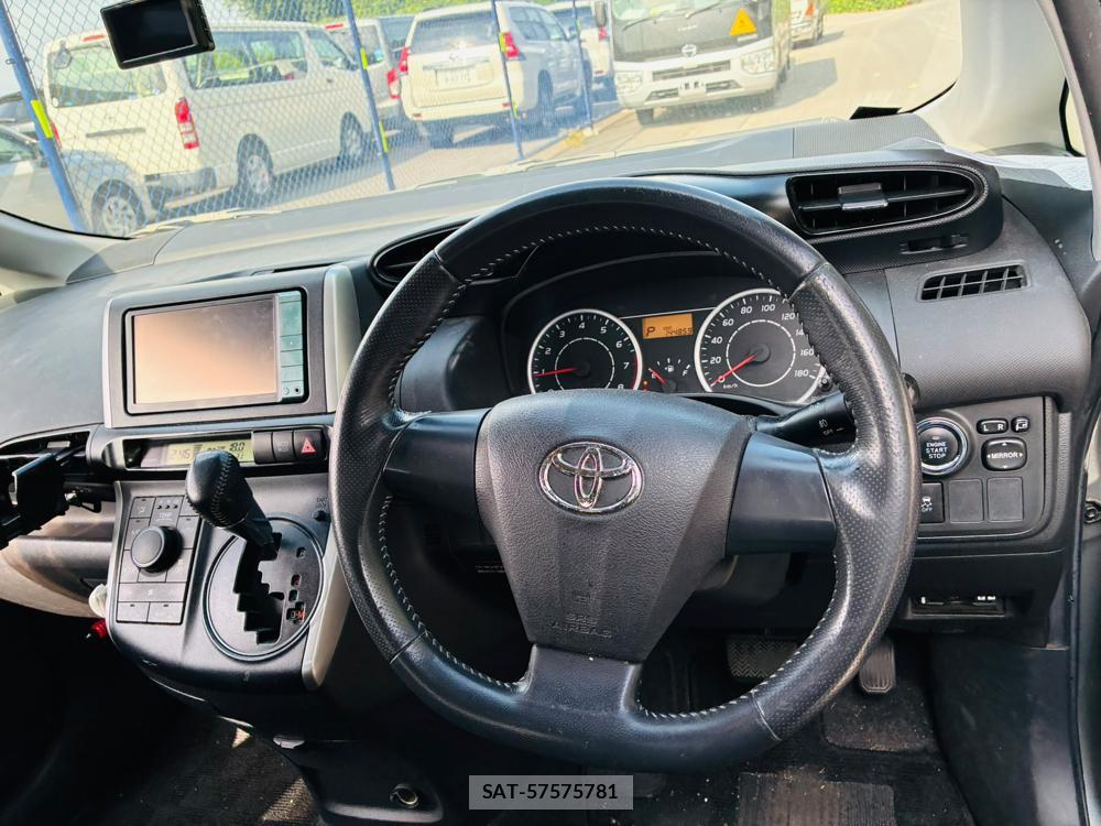 Toyota WISH 2010-06 8156574-14
