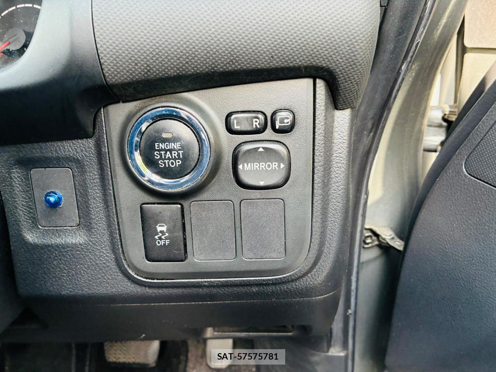 Toyota WISH 2010-06 8156574-16