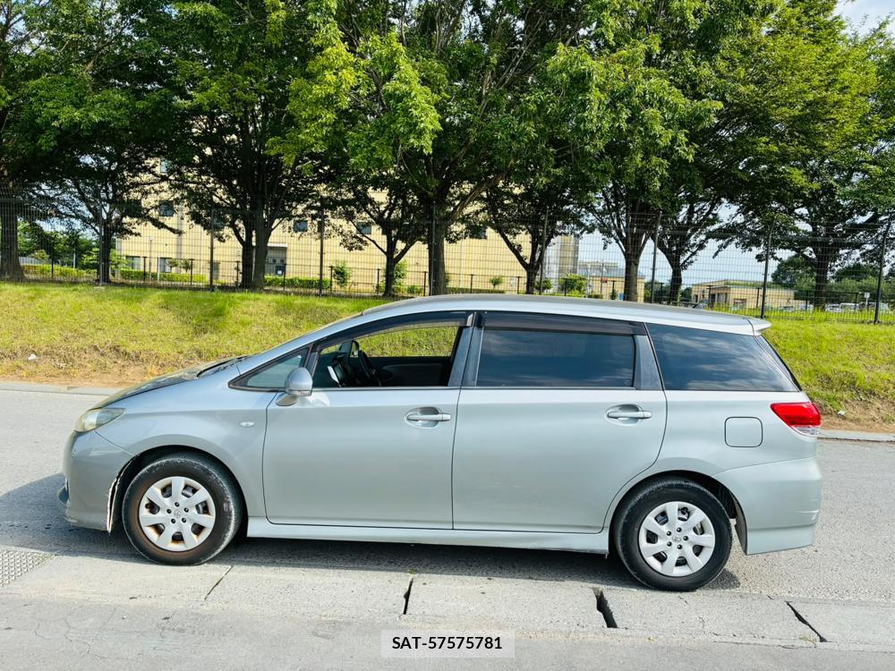 Toyota WISH 2010-06 8156574-1