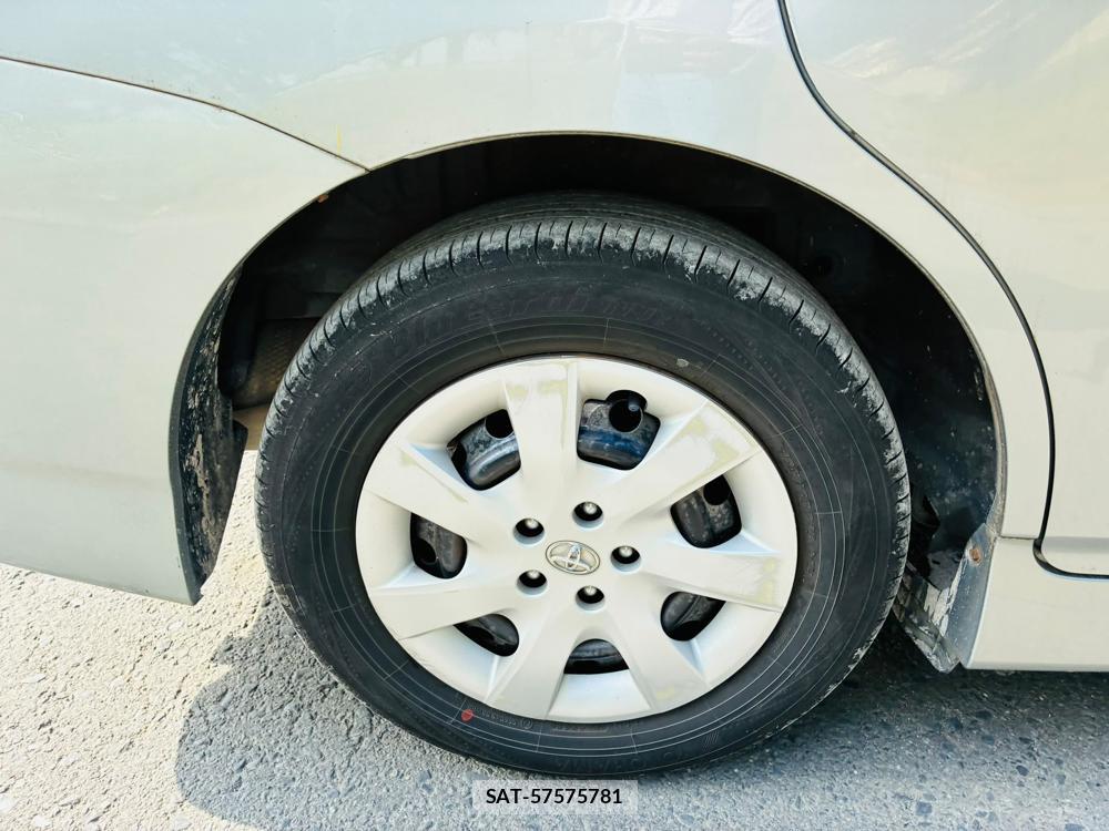 Toyota WISH 2010-06 8156574-27