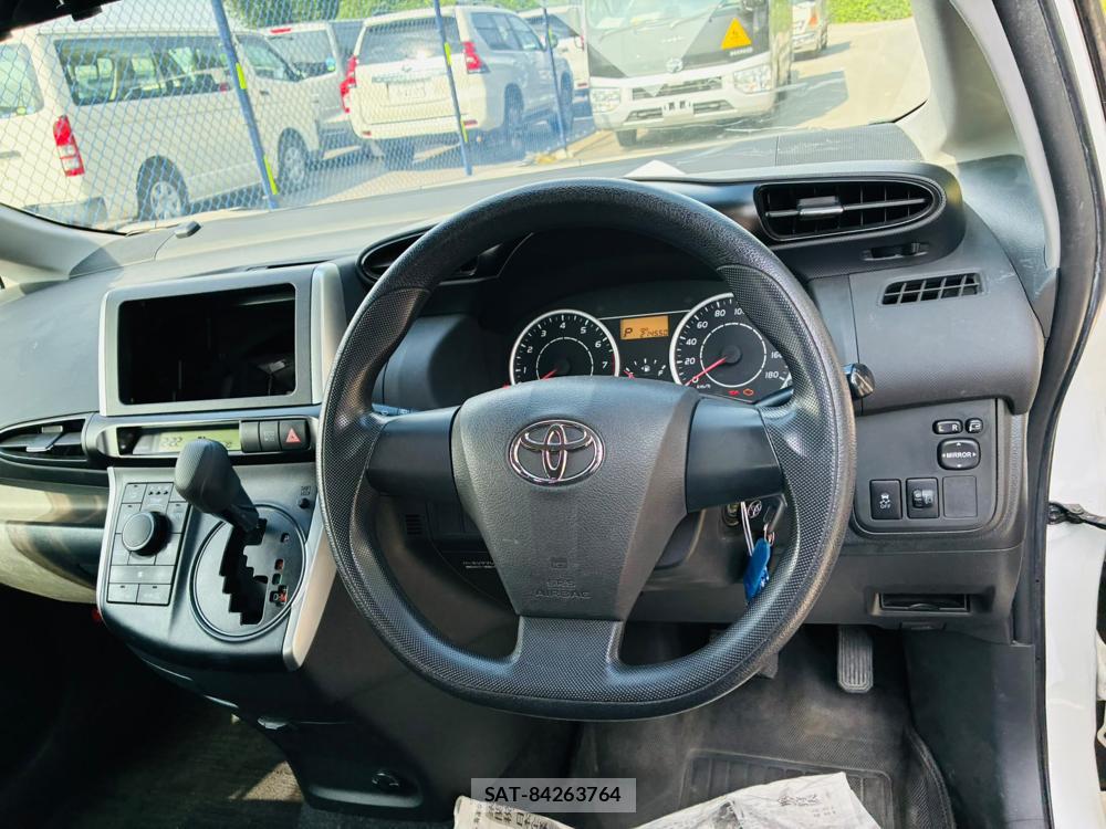 Toyota WISH 2010-03 8169418-14