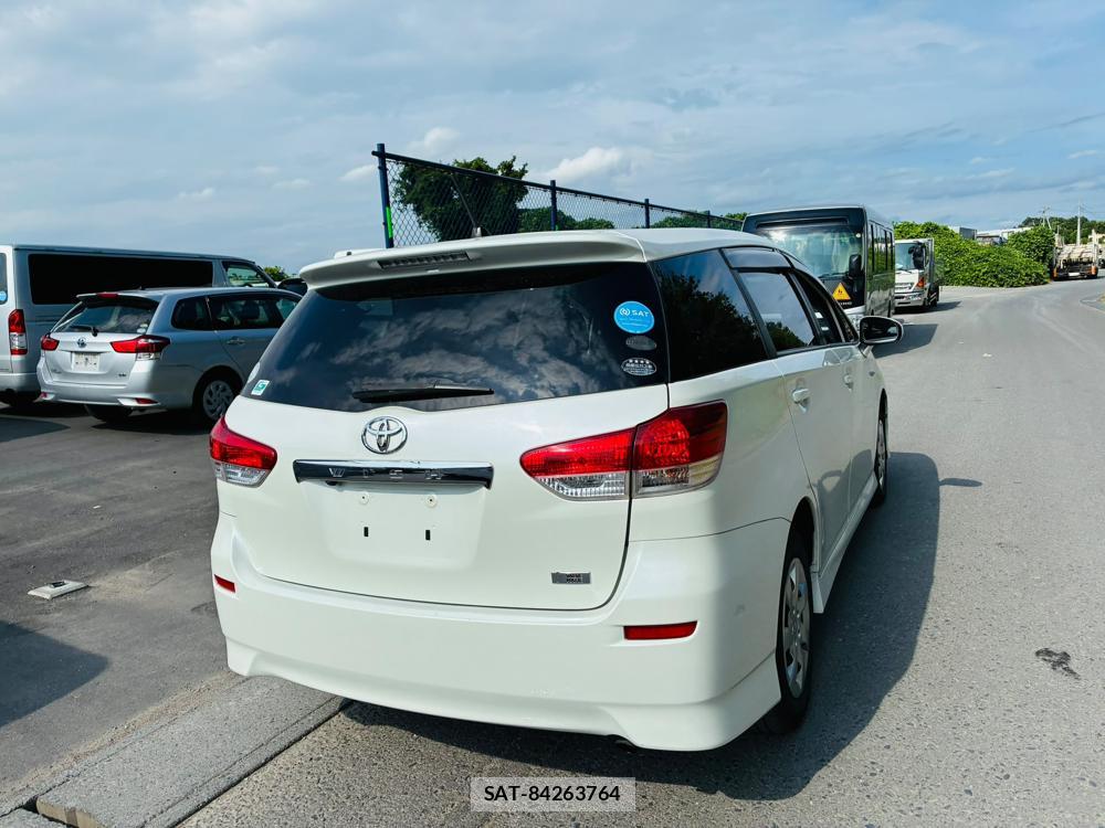 Toyota WISH 2010-03 8169418-4