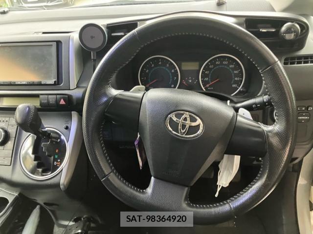 Toyota WISH 2010-01 8232501-18