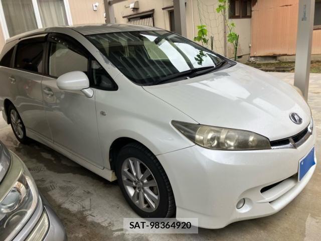 Toyota WISH 2010-01 8232501-2