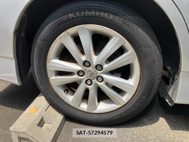 Toyota WISH 2009-09 8232499-4