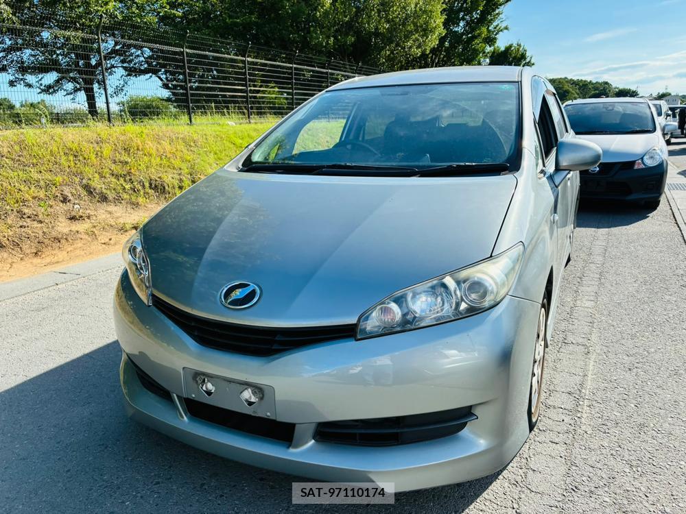 Toyota WISH 2011-12 8199623-0