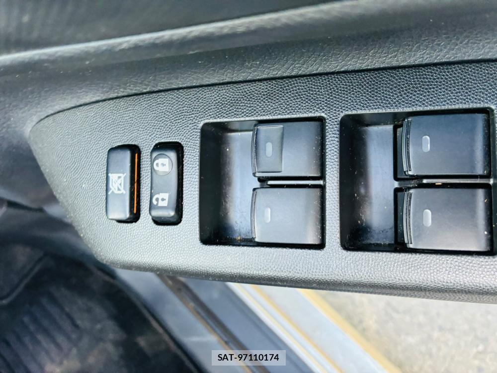 Toyota WISH 2011-12 8199623-21