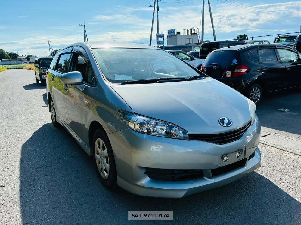 Toyota WISH 2011-12 8199623-6