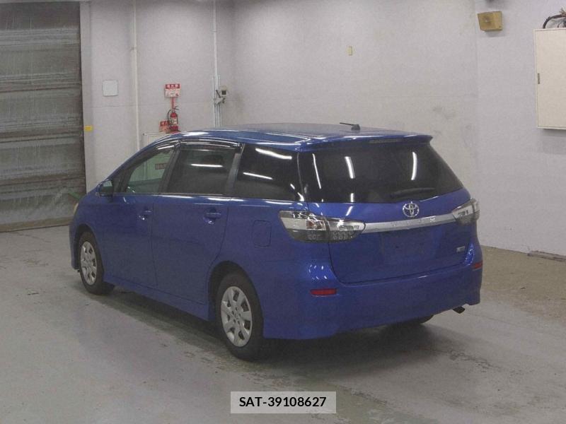 Toyota WISH 2013-09 8226319-2