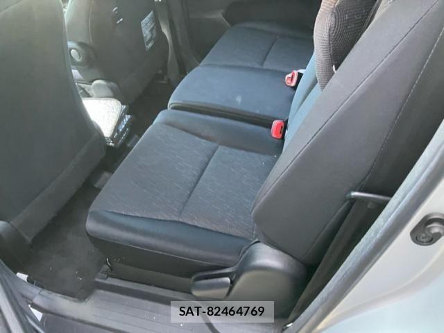 Toyota WISH 2009-04 8232498-23