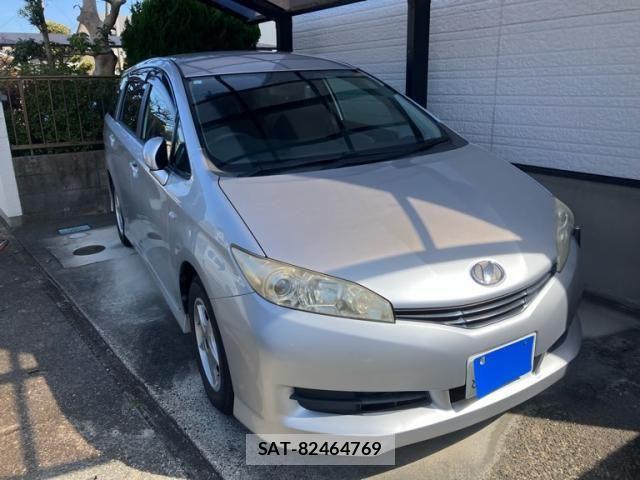 Toyota WISH 2009-04 8232498-1