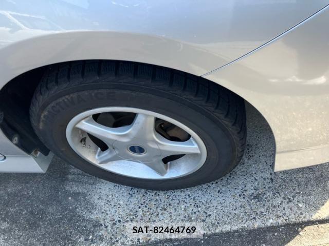 Toyota WISH 2009-04 8232498-4