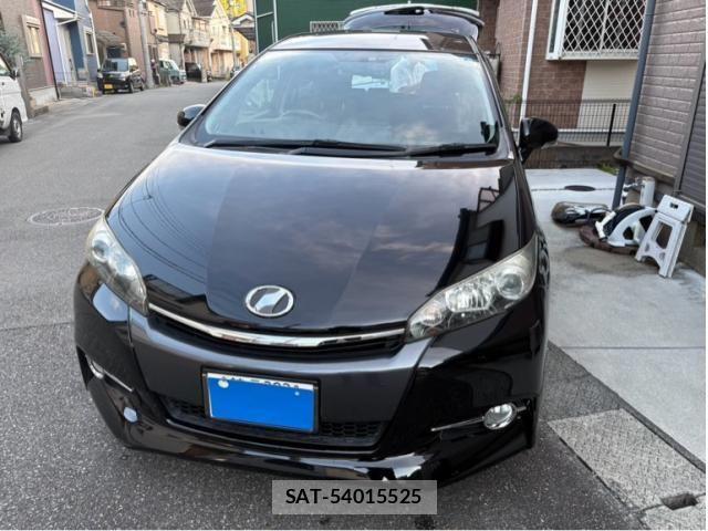 Toyota WISH 2016-04 8232496-0