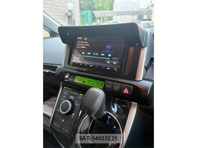 Toyota WISH 2016-04 8232496-10