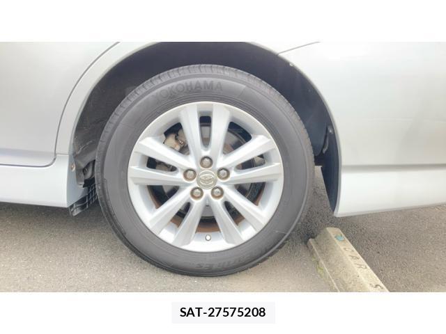 Toyota WISH 2012-03 8232495-2