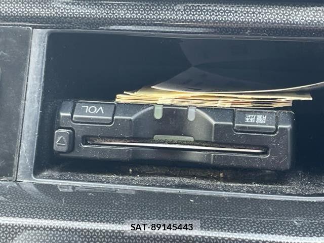 Toyota WISH 2005-10 8247223-8