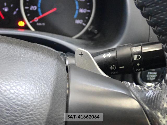 Toyota WISH 2011-08 8247222-18