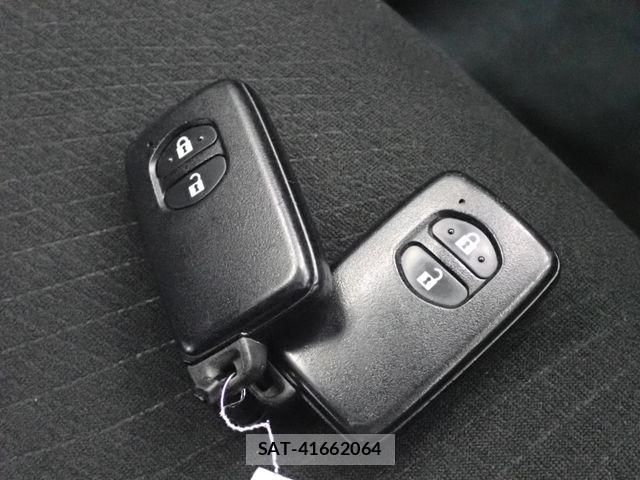 Toyota WISH 2011-08 8247222-29