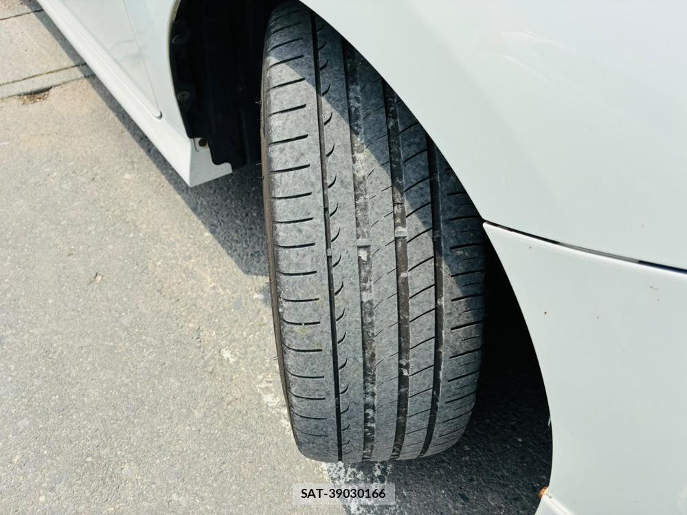 Toyota WISH 2010-03 8144160-31